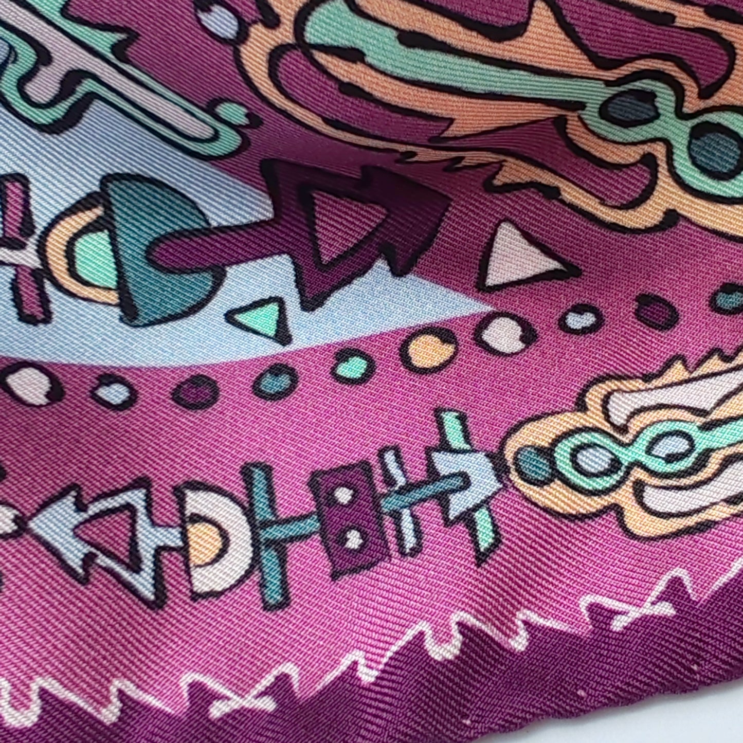 Pochette in seta | Il totem | rosa e azzurro