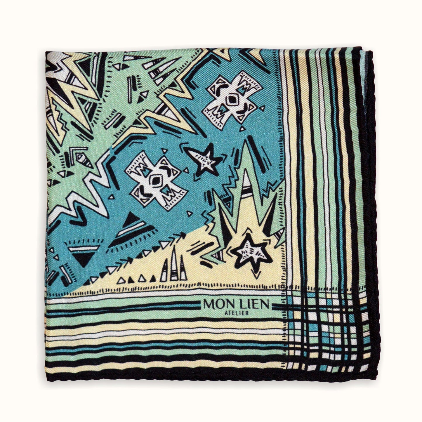 fazzoletto da taschino piegato con stampa su seta da abbinare