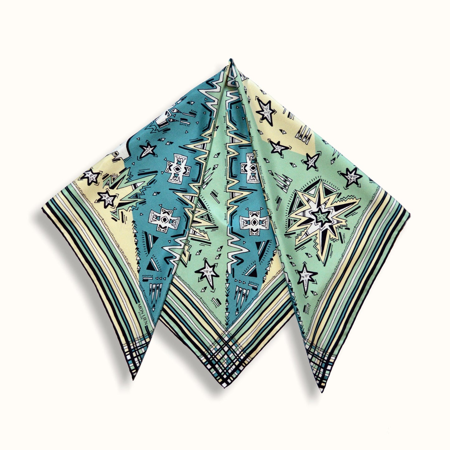 accessorio quadrato in seta piegato con bordi a punta motivi di stelle e cornice a righe tinte turchese ottanio avorio beige
